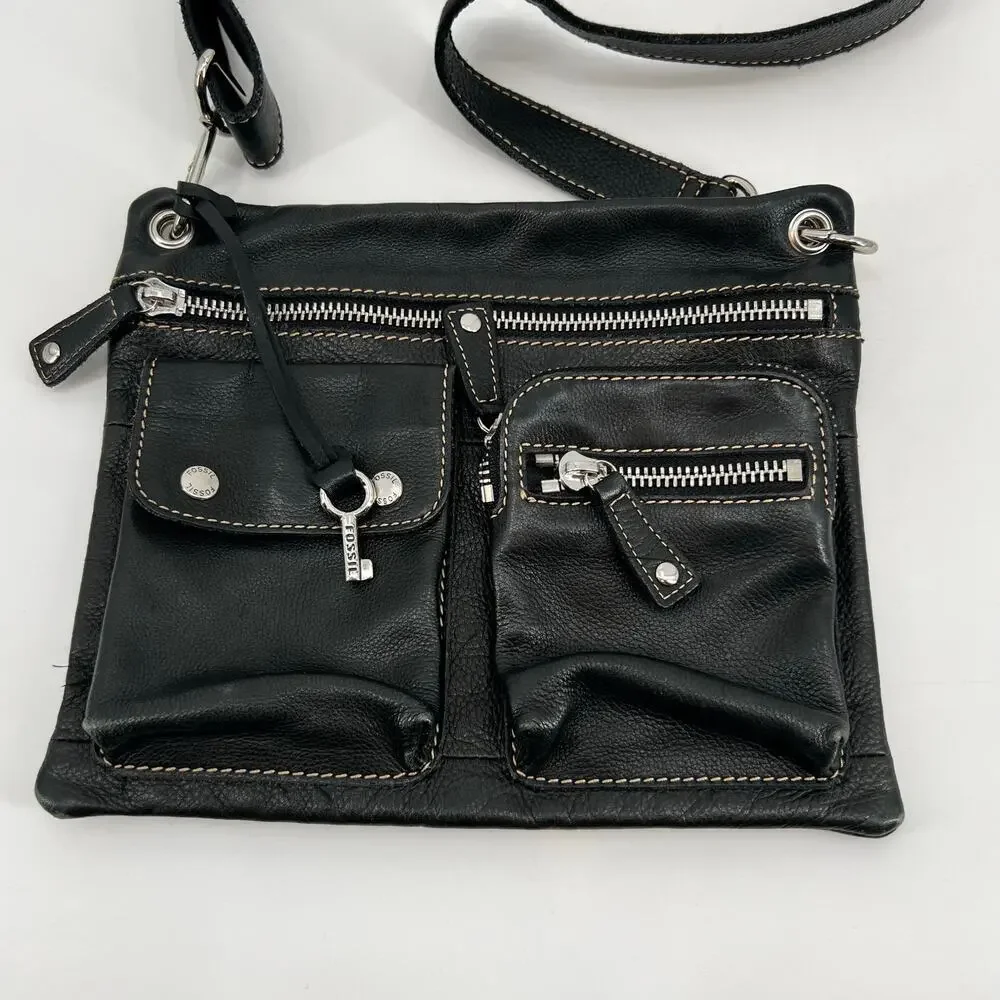 Fossil Sutter crossbody Black pebbled soft leather Silver metalware key details